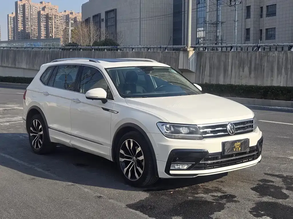 Volkswagen Tiguan L 2021 из CN, фото 9