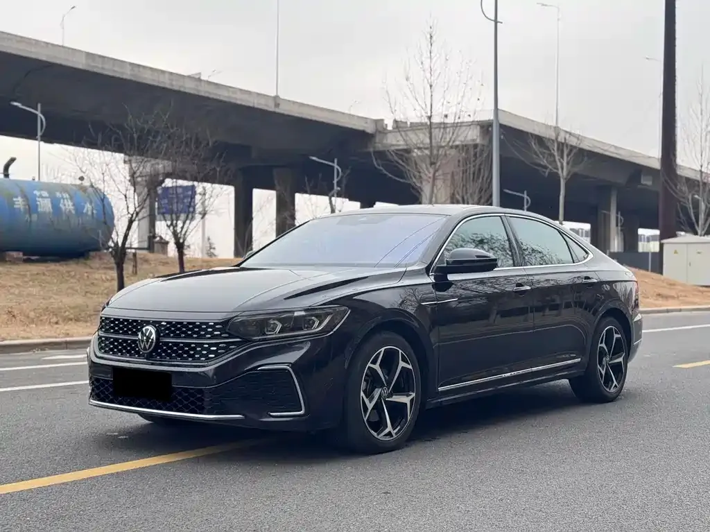 Volkswagen Passat 2024 из CN, фото 1