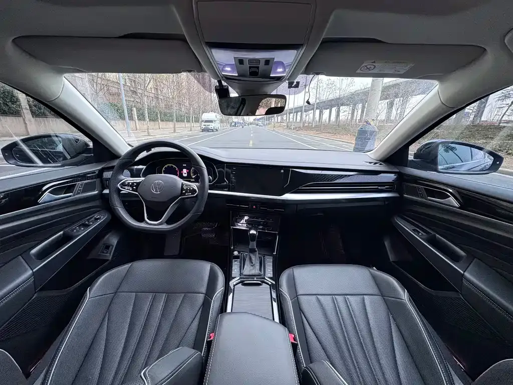 Volkswagen Passat 2024 из CN, фото 7