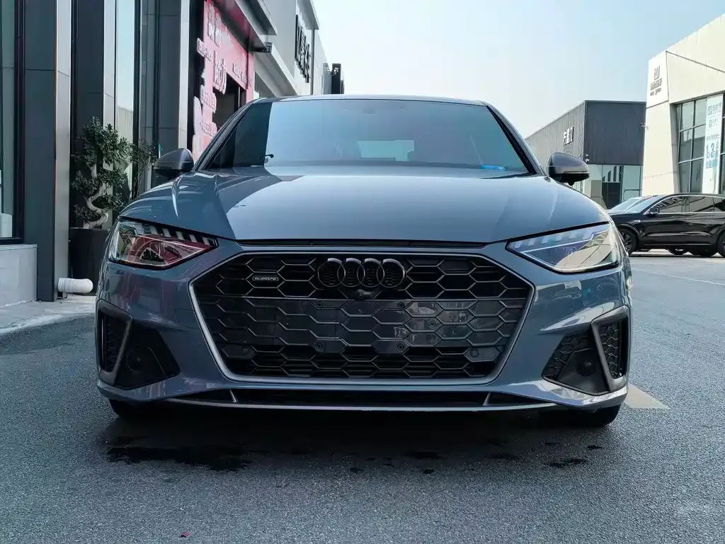 Audi A4L 2023 из CN, фото 7