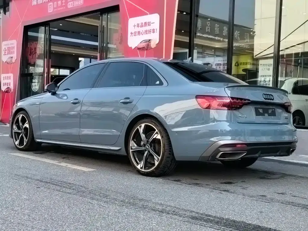 Audi A4L 2023 из CN, фото 10