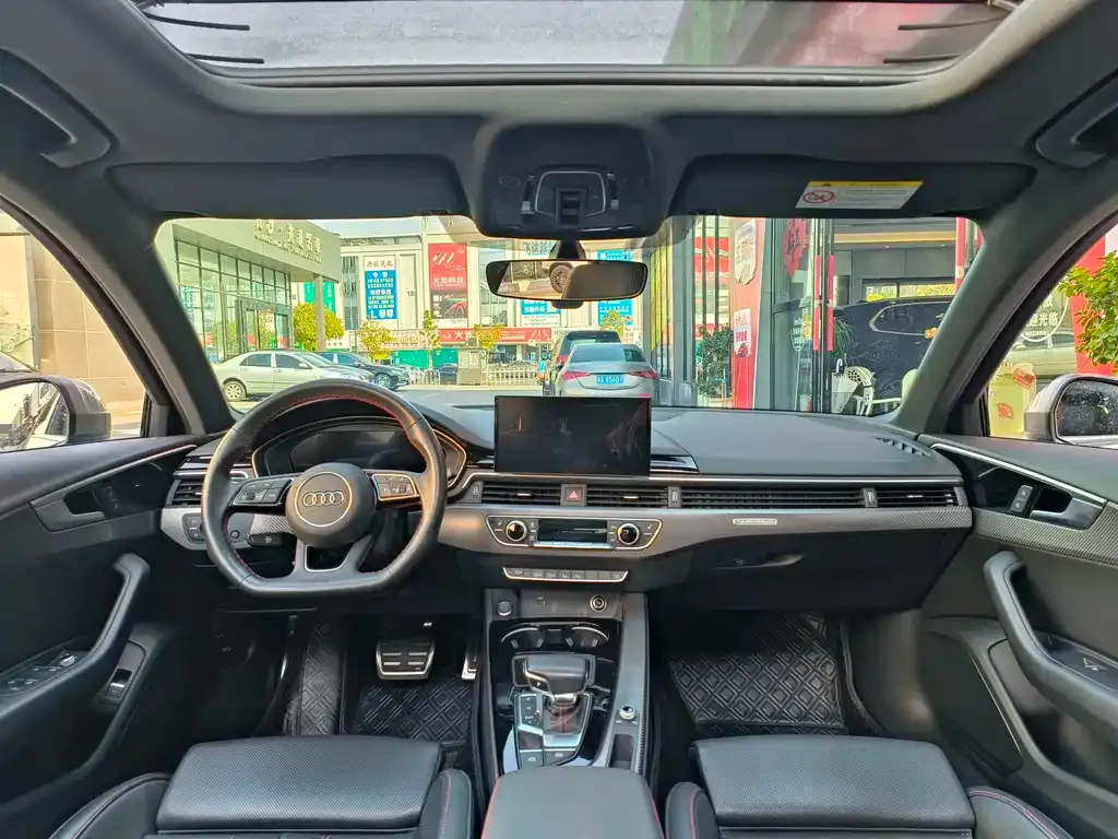 Audi A4L 2023 из CN, фото 6