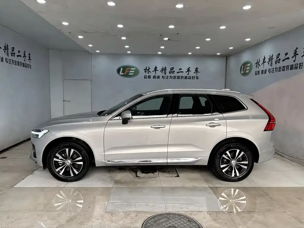 Volvo XC60 2025 из CN, фото 5