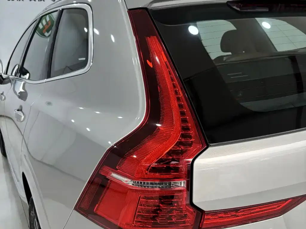 Volvo XC60 2025 из CN, фото 8