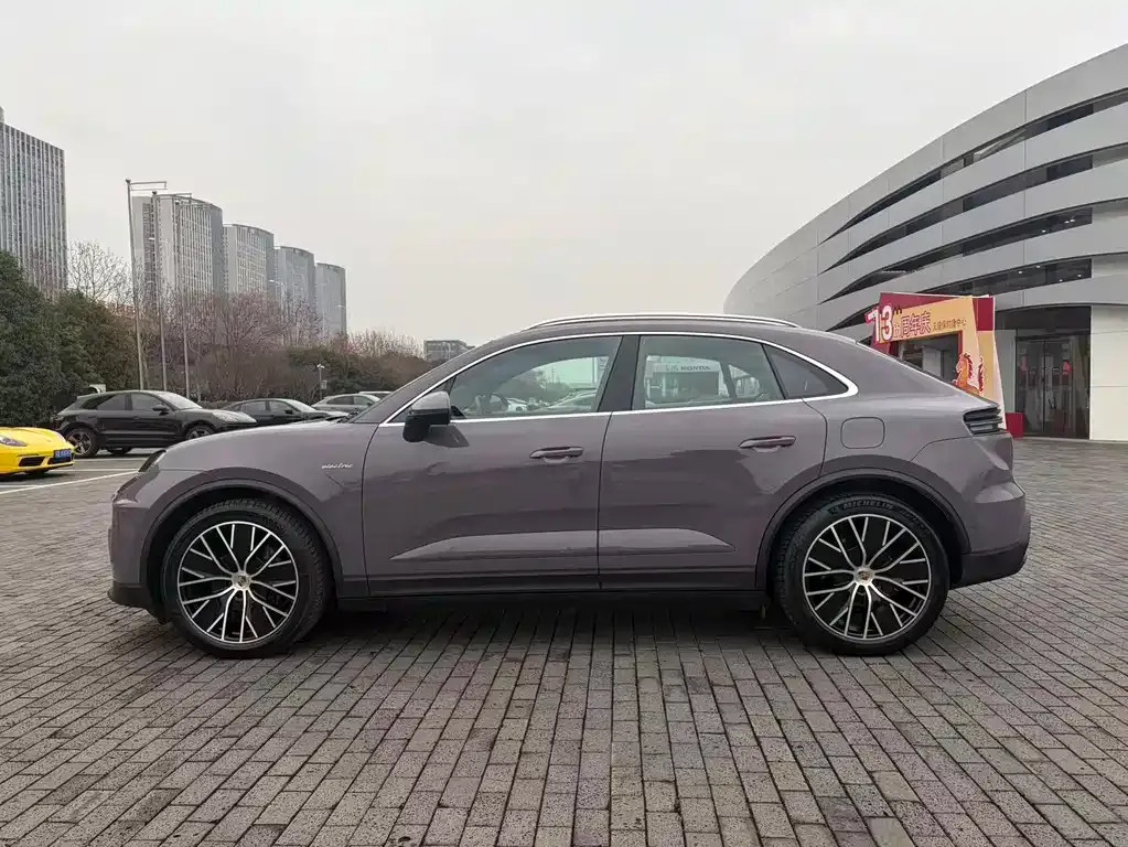 Porsche Macan EV — фото 7