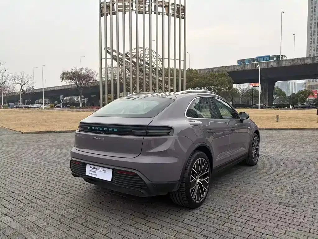 Porsche Macan EV — фото 10
