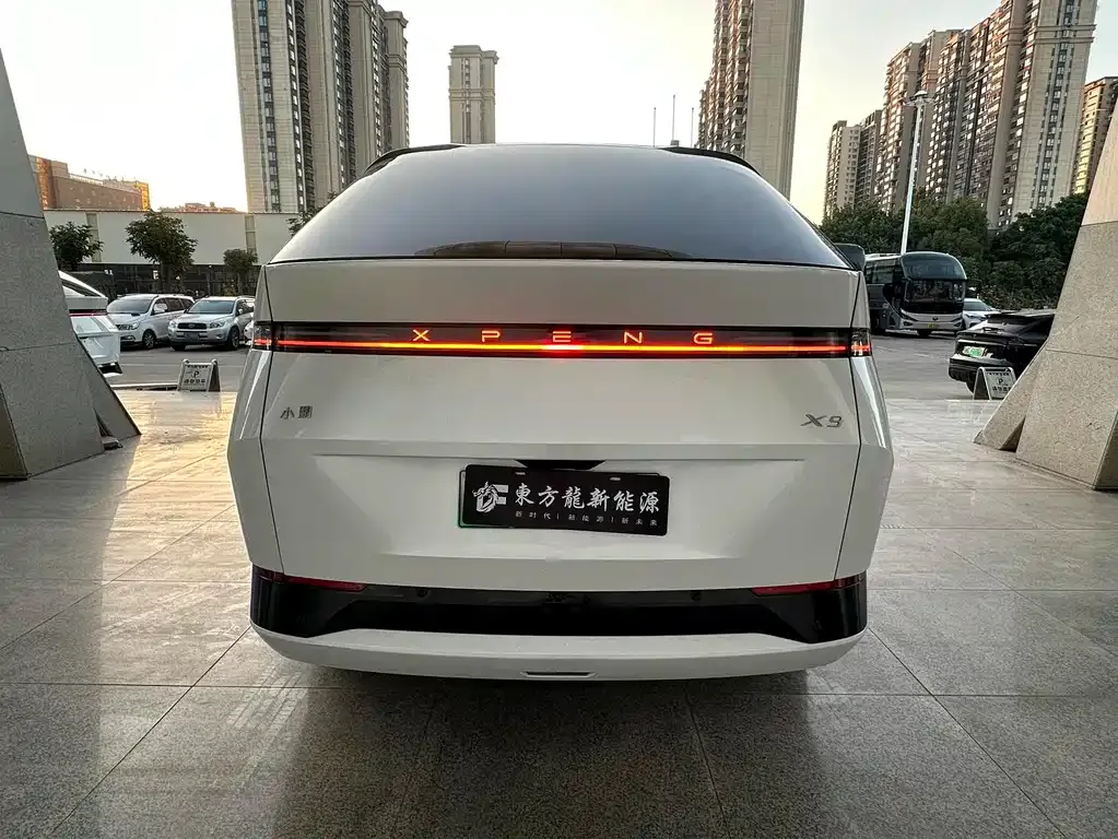 XPeng X9 2024 из CN, фото 4