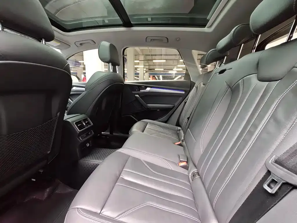 Audi Q5L 2022 из CN, фото 7