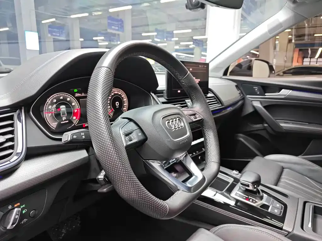 Audi Q5L 2022 из CN, фото 6