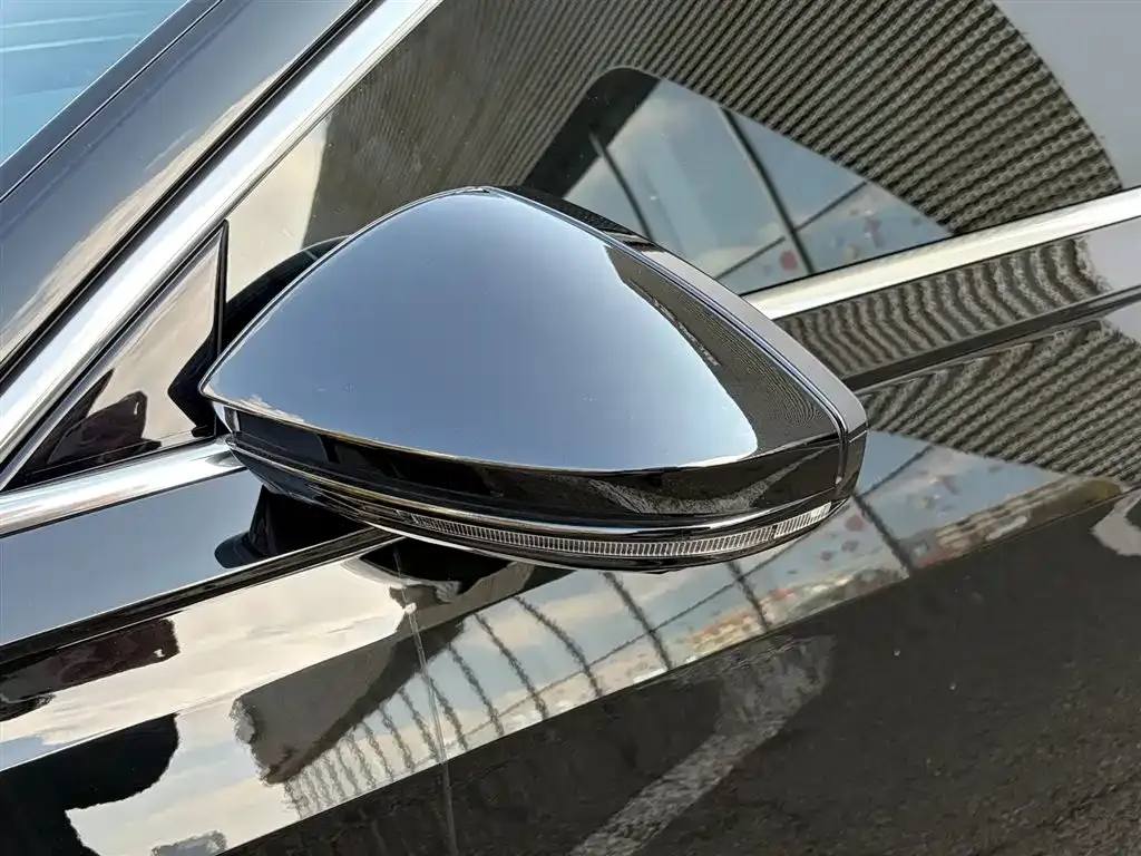 Audi A8 2025 из CN, фото 2