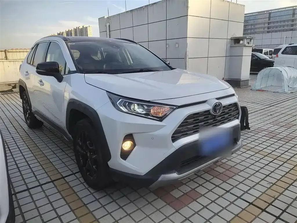 Toyota RAV4 2022 из CN, фото 8
