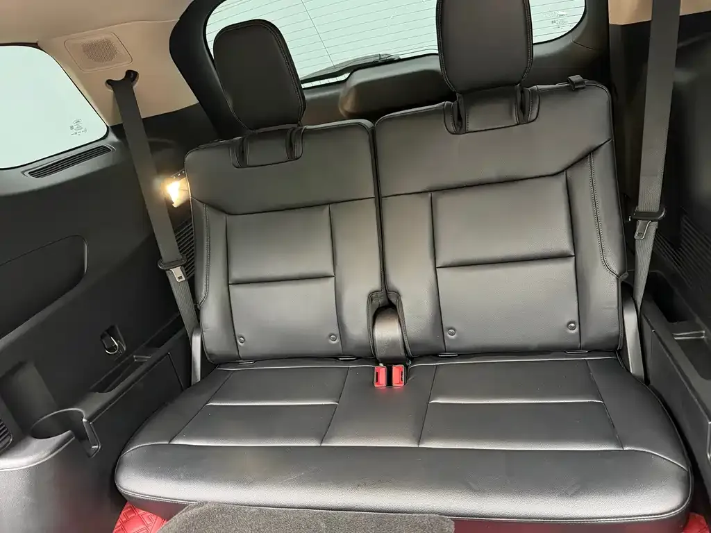 Ford Explorer 2021 из CN, фото 8