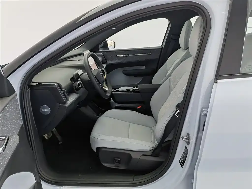Volvo EX30 2026 из CN, фото 6