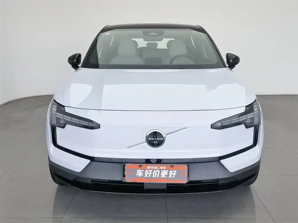 Volvo EX30 2026 из CN, фото 4