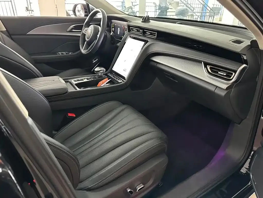 Hongqi H5 2024 из CN, фото 3