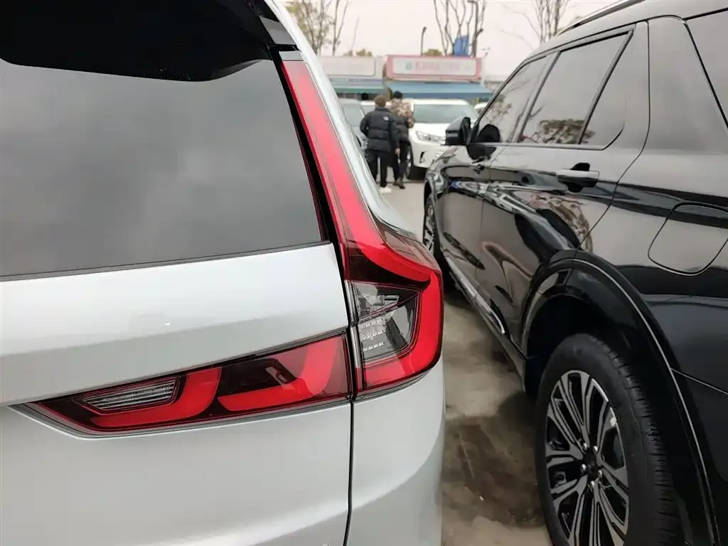 Honda CR-V 2023 из CN, фото 3