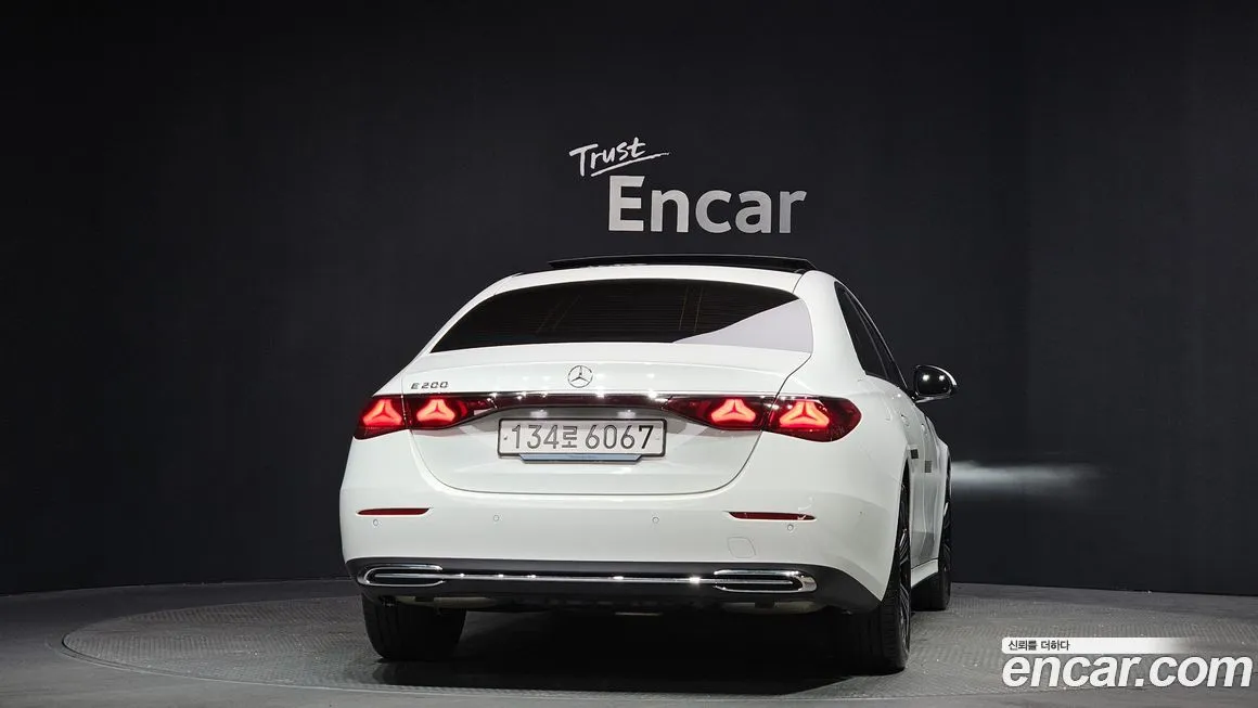 Mercedes-Benz E-Class 2024 из KR, фото 6