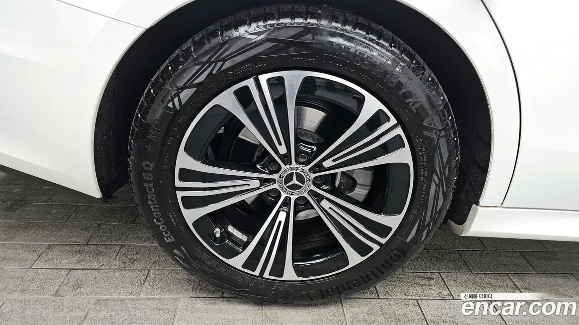 Mercedes-Benz E-Class 2024 из KR, фото 9