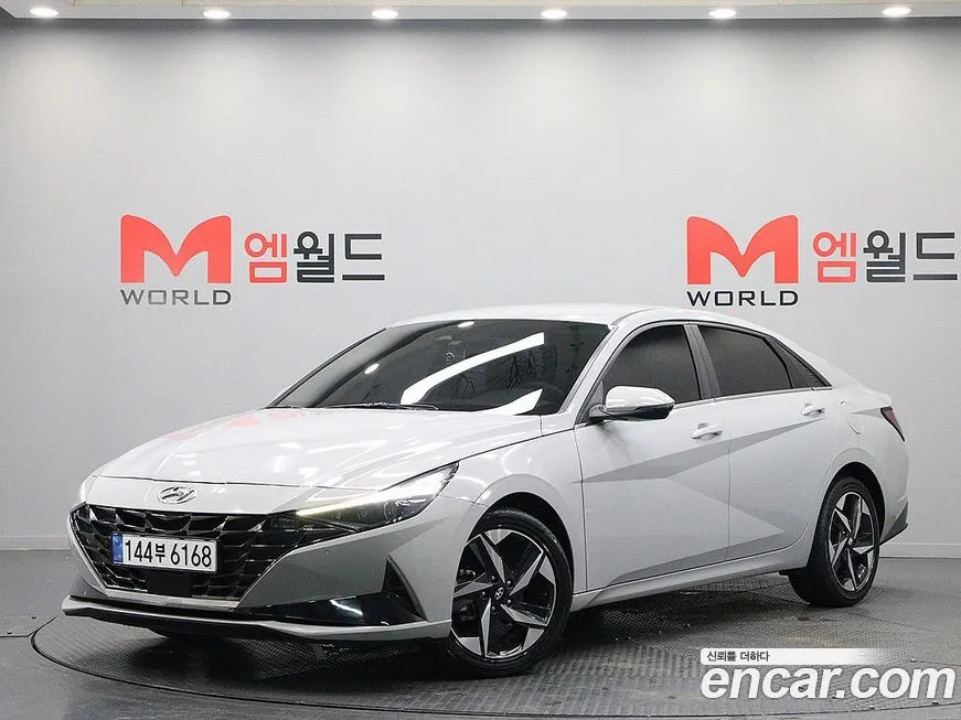 Hyundai AVANTE — фото 1