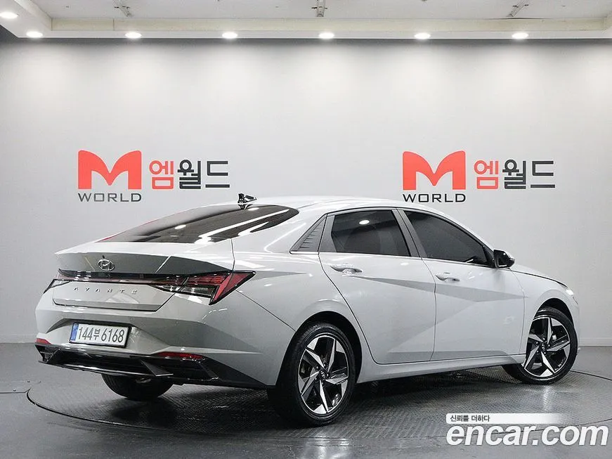 Hyundai AVANTE — фото 3