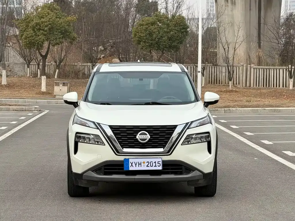 Nissan X-Trail — фото 9