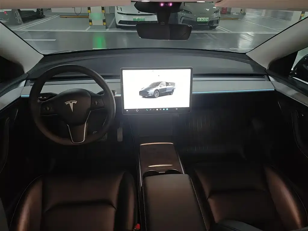 Tesla Model Y — фото 5