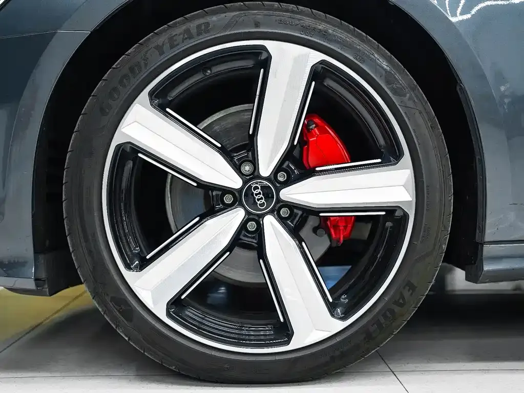 Audi A6L 2021 из CN, фото 2