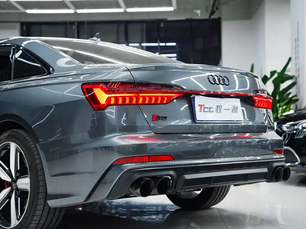 Audi A6L 2021 из CN, фото 8