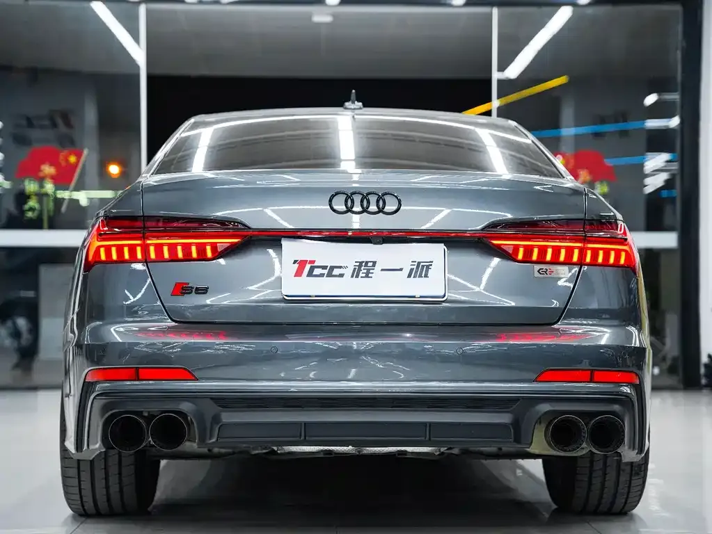 Audi A6L 2021 из CN, фото 9