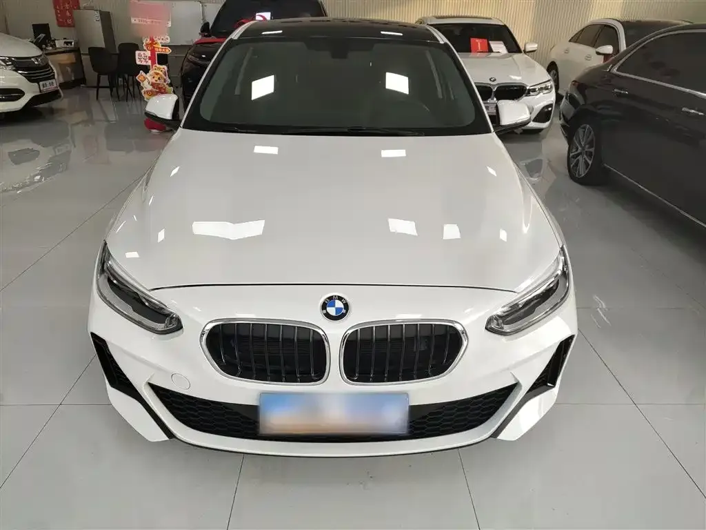BMW 1 Series 2021 из CN, фото 3
