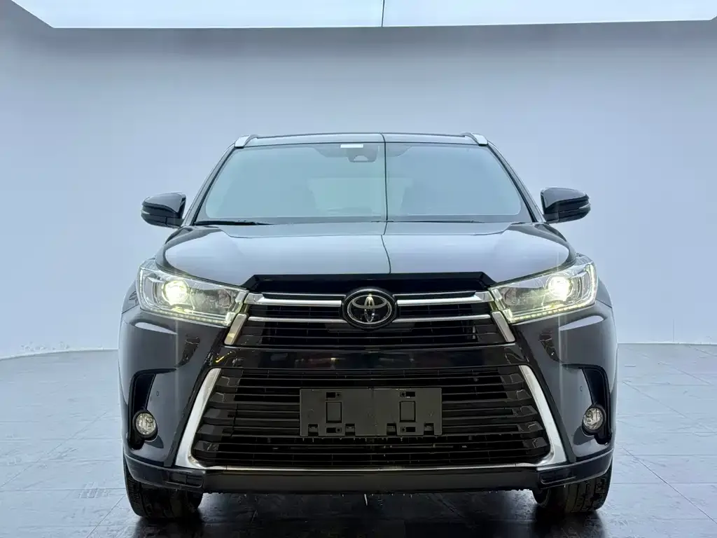 Toyota Highlander 2021 из CN, фото 2