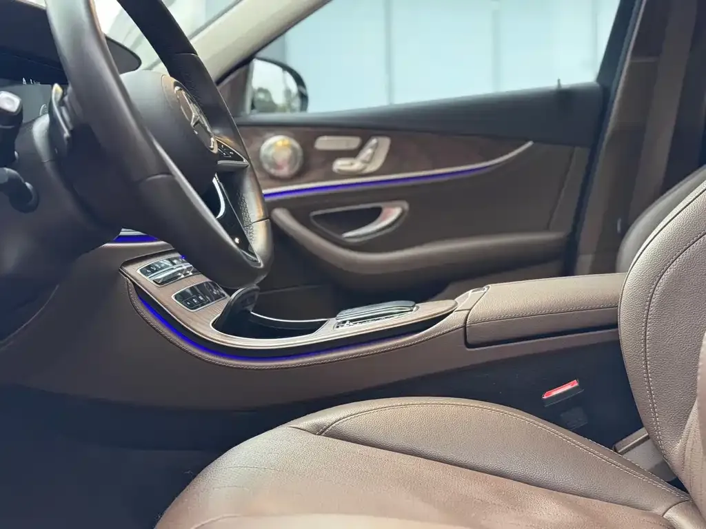Mercedes-Benz E-Class 2023 из CN, фото 6