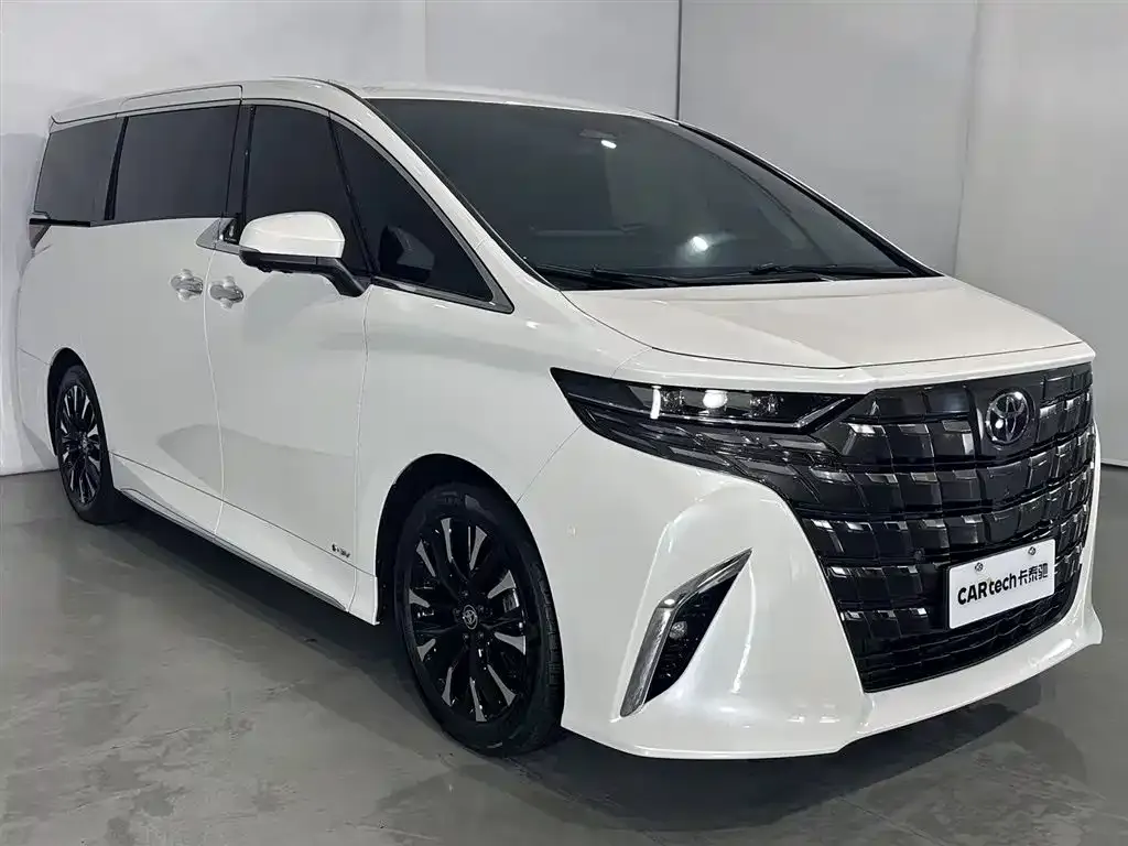 Toyota Alphard — фото 2