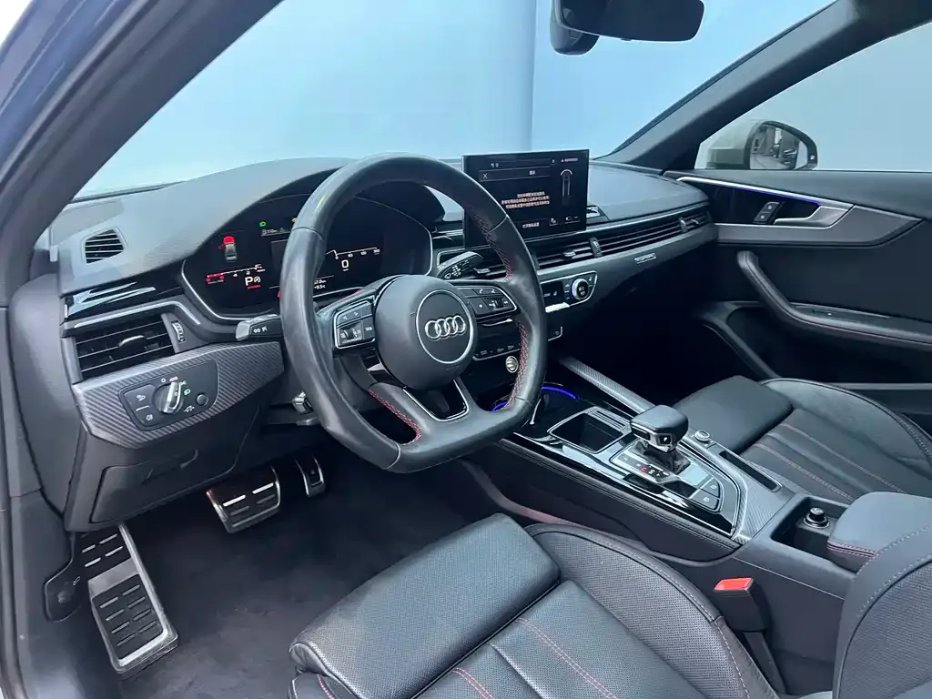 Audi A4L 2022 из CN, фото 7