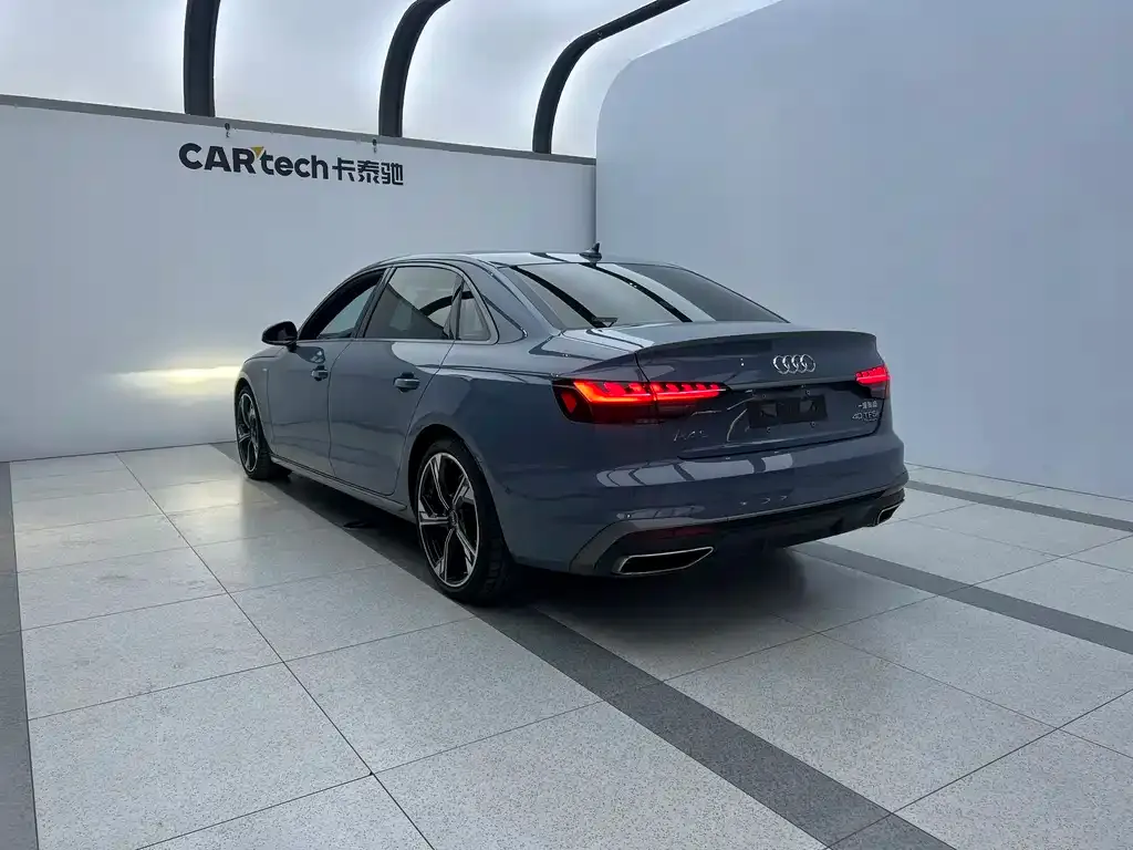 Audi A4L 2022 из CN, фото 8