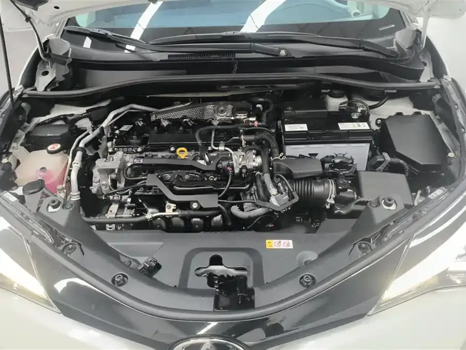 Toyota C-HR 2023 из CN, фото 9