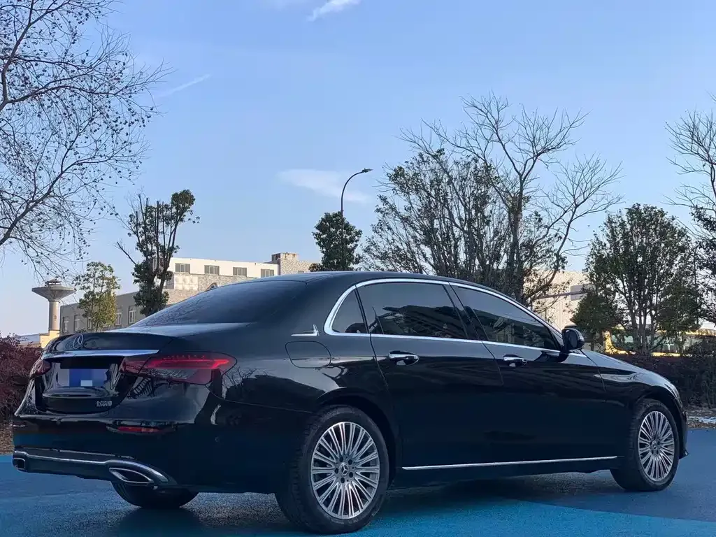 Mercedes-Benz E-Class 2023 из CN, фото 6