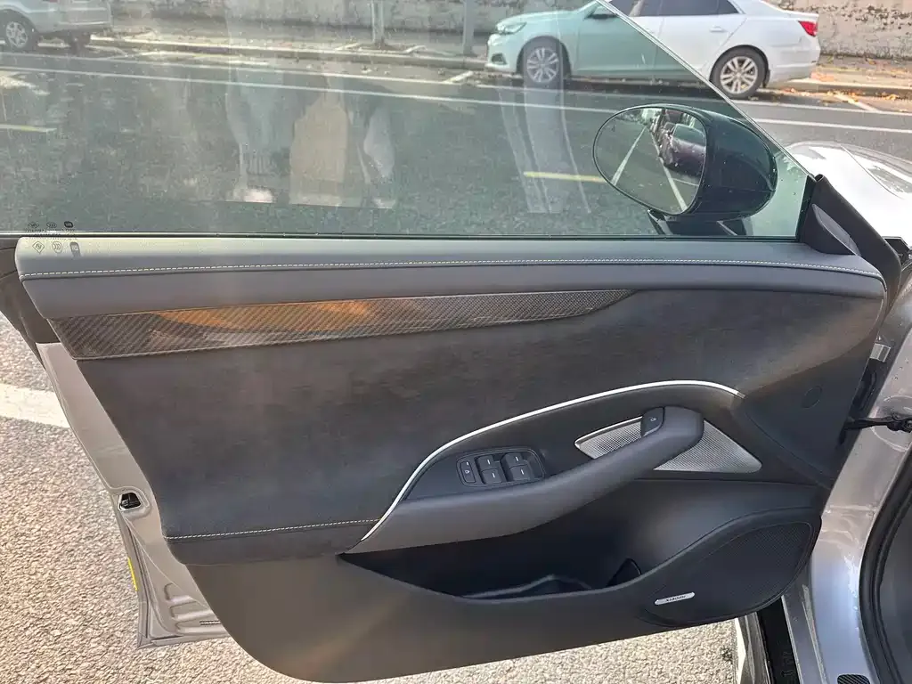 Xiaomi SU7 Ultra 2025 из CN, фото 3