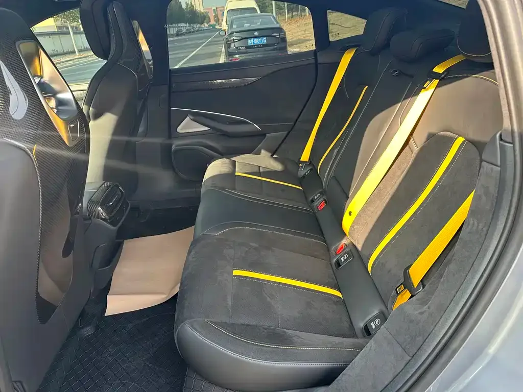 Xiaomi SU7 Ultra 2025 из CN, фото 10