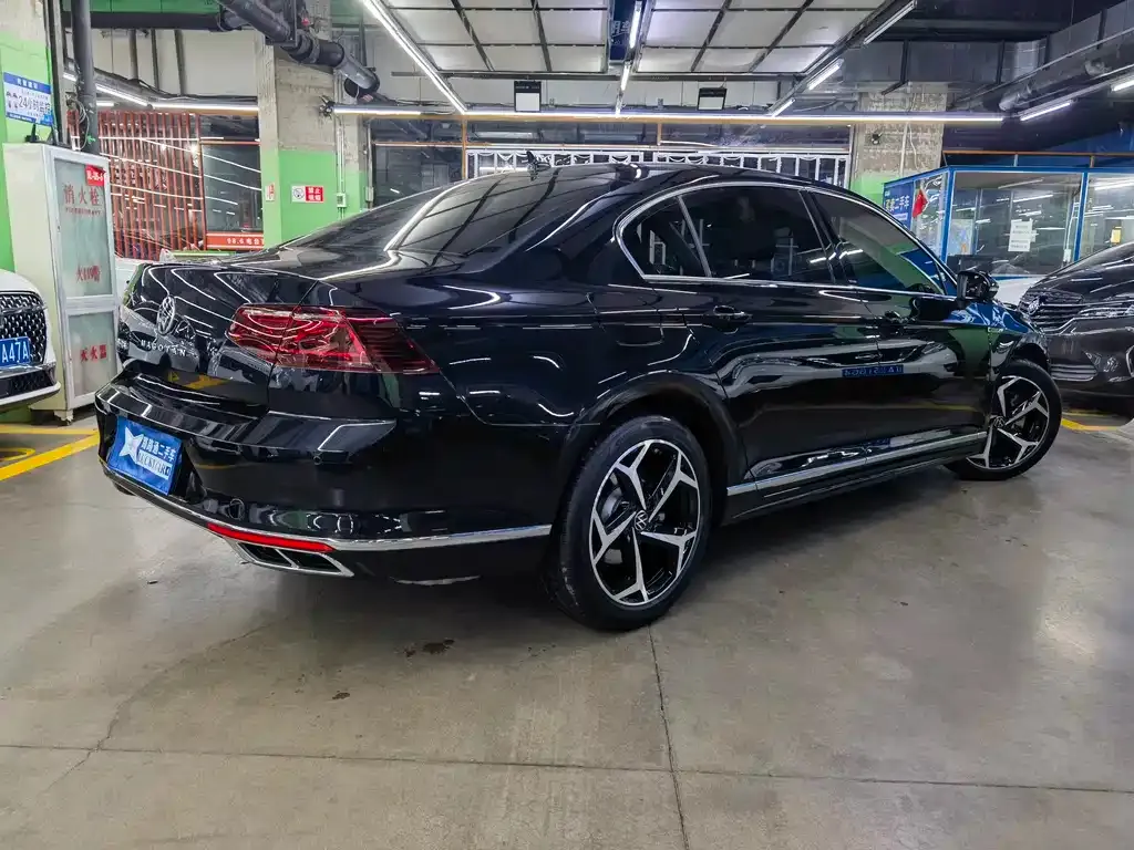 Volkswagen Magotan 2023 из CN, фото 6