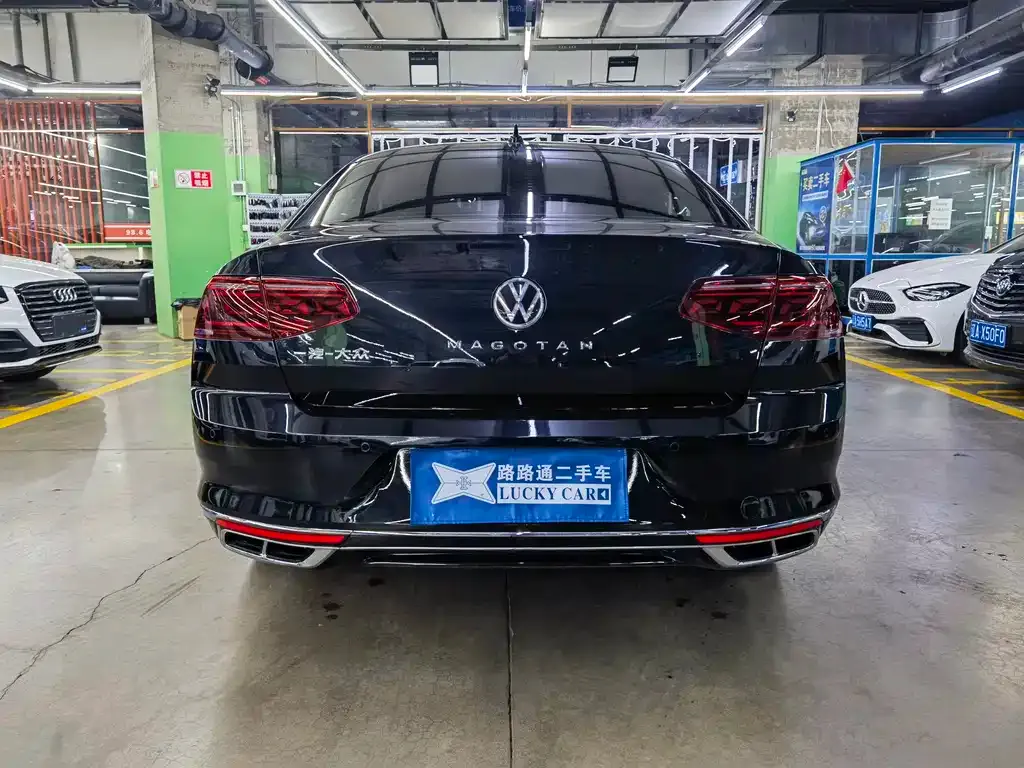 Volkswagen Magotan 2023 из CN, фото 8
