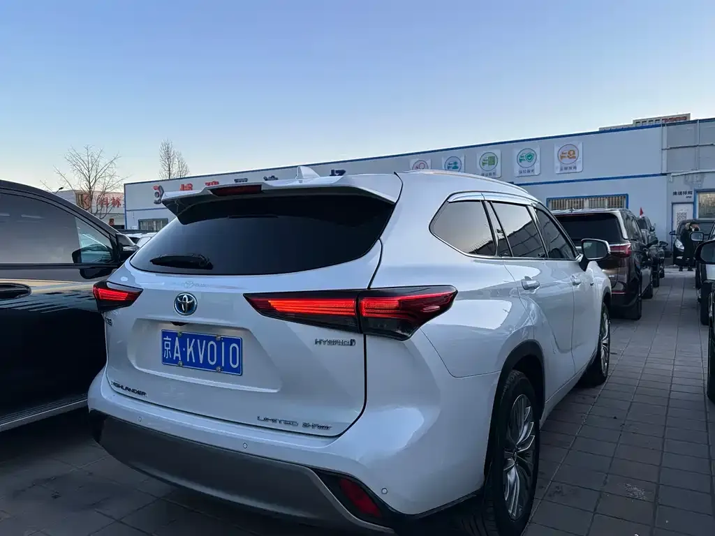 Toyota Highlander 2021 из CN, фото 10