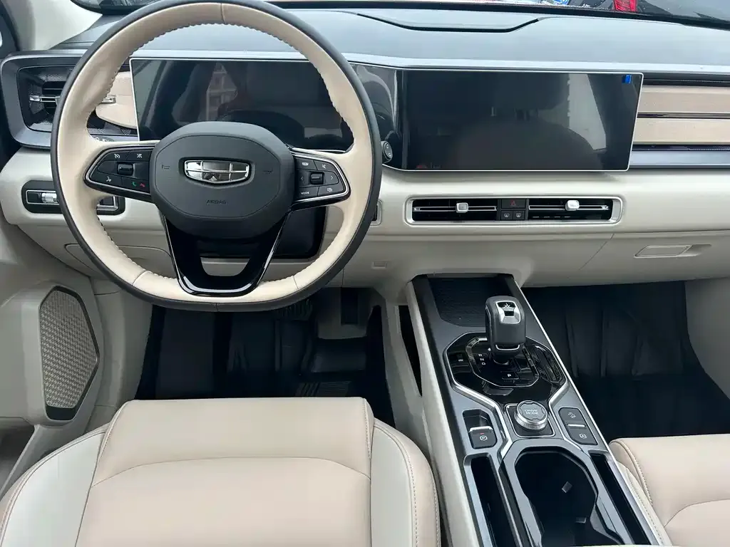 Geely Icon — фото 7
