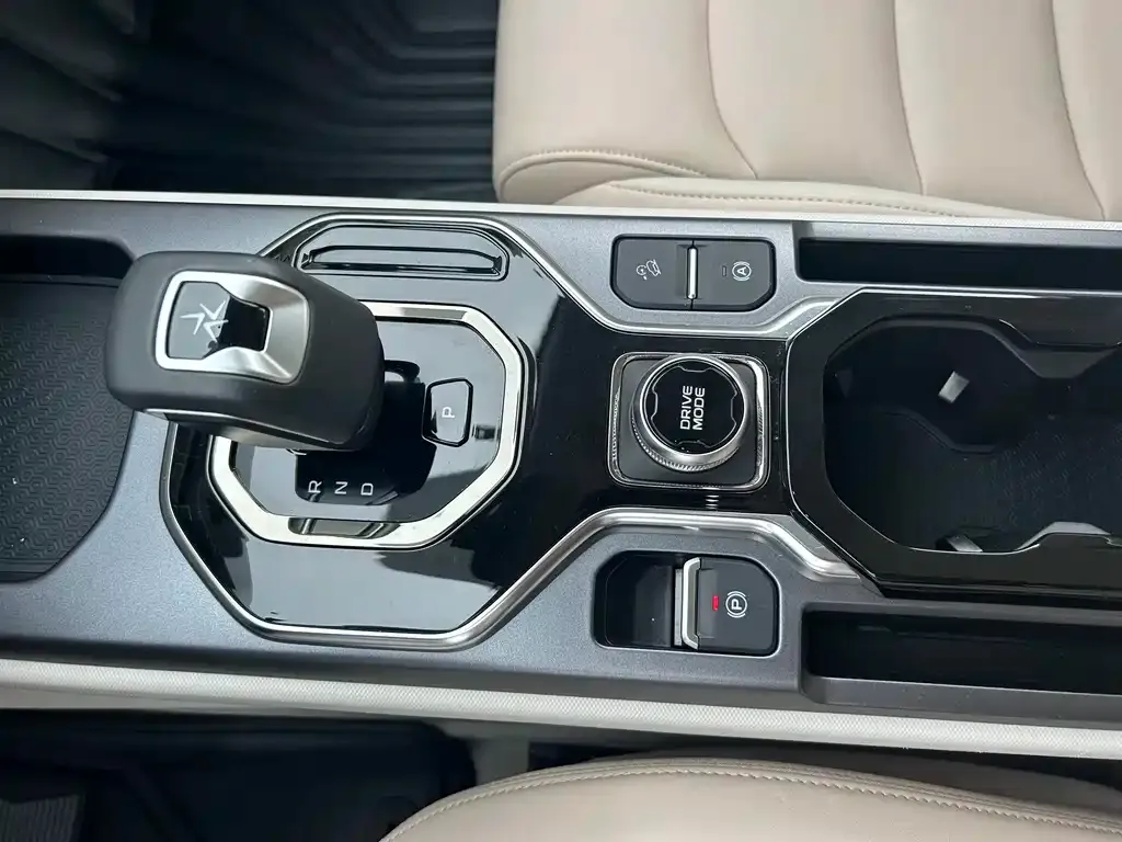 Geely Icon — фото 3