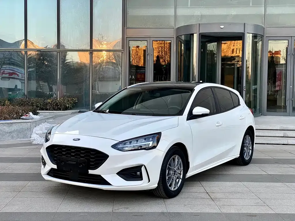Ford Focus 2022 из CN, фото 1