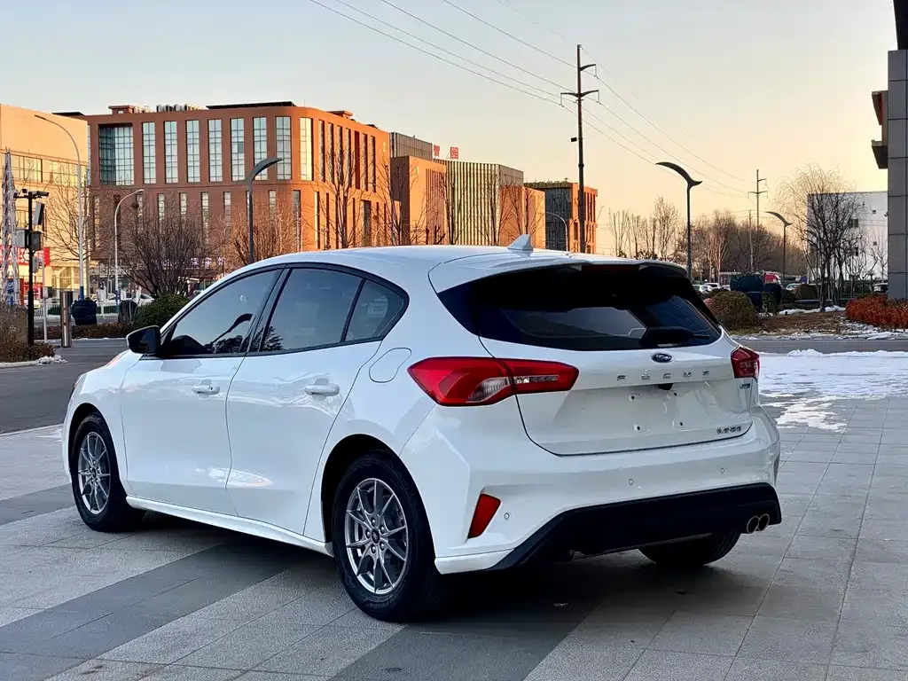 Ford Focus 2022 из CN, фото 4