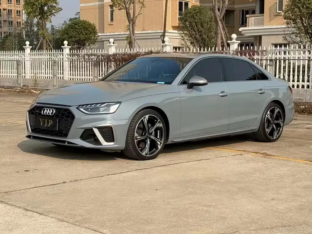 Audi A4L 2022 из CN, фото 1