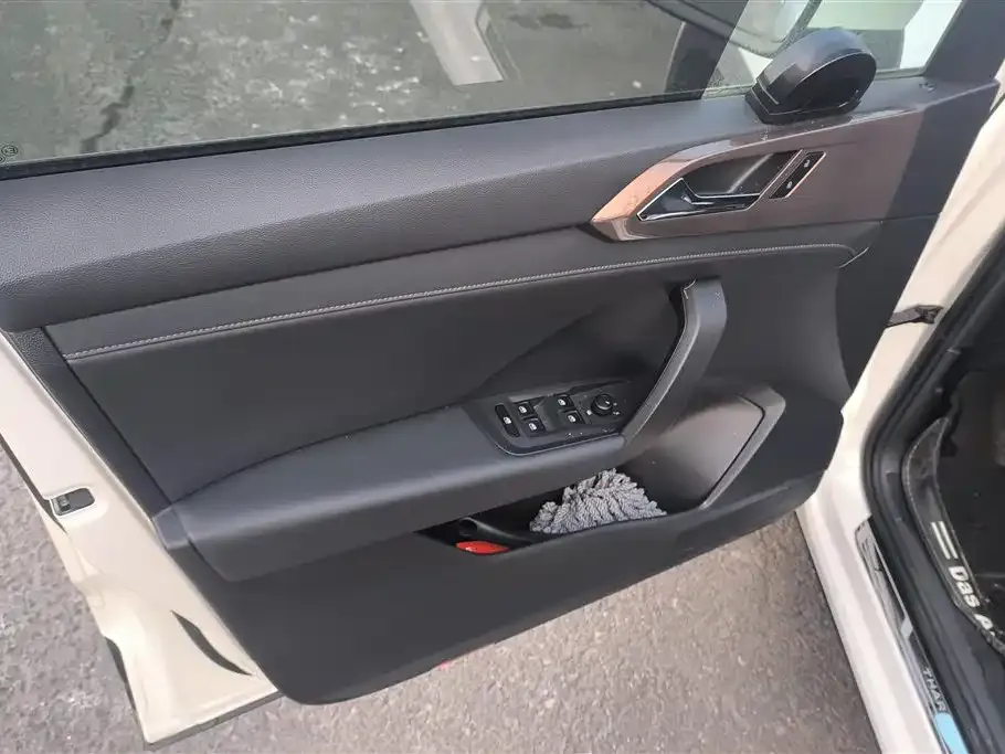 Volkswagen Tharu 2021 из CN, фото 2