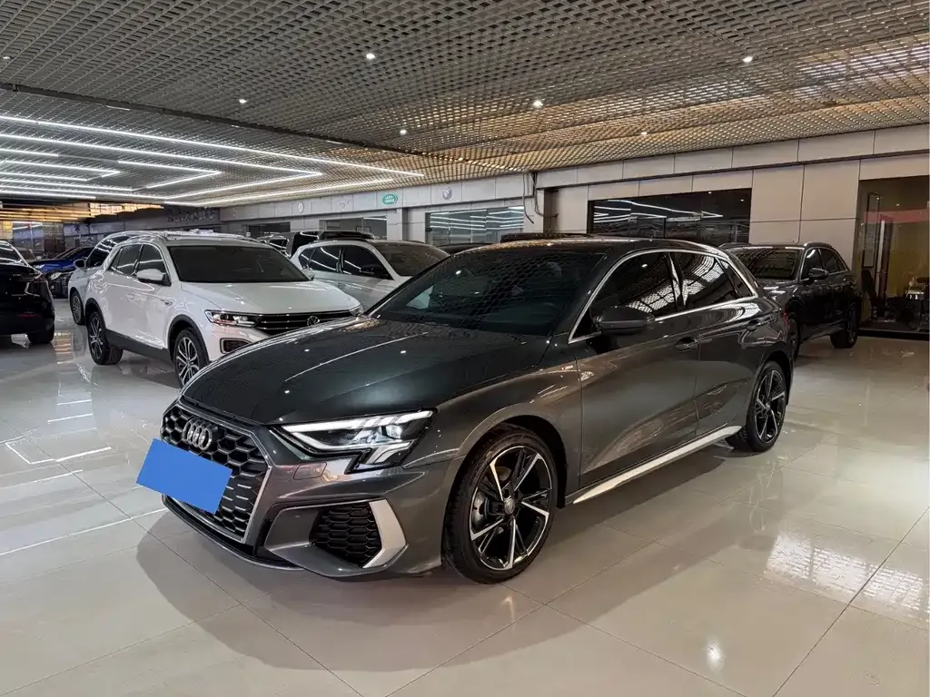 Audi A3 2022 из CN, фото 1