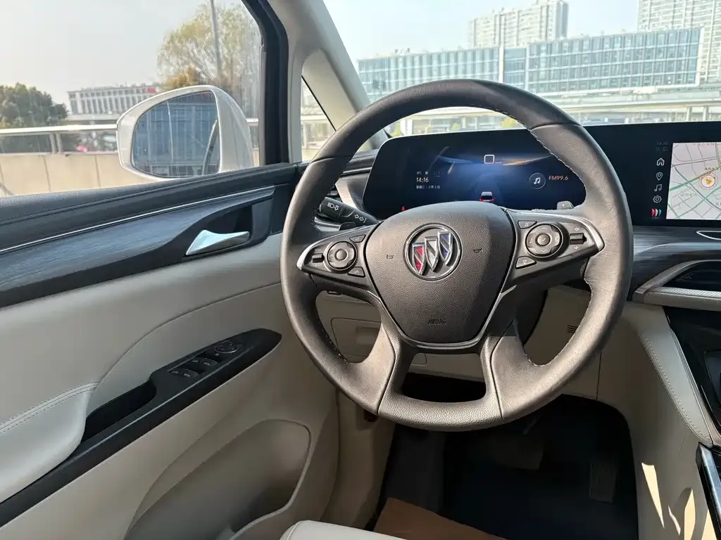 Buick GL8 2023 из CN, фото 10